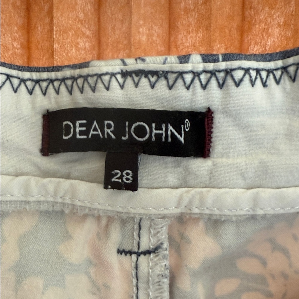 💙3 for $55💙Dear John Blue Floral Women's Shorts - Picture 2 of 4